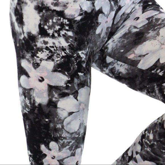 BLACK/GREY/PINK FLORAL MID-RISE LEGGING W/ STRAPPY MESH PANELS #7L18-02 - Picture 3 of 13